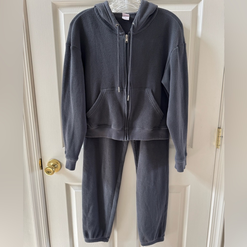 Auden Gray Waffle-Knit Long Sleeve Top